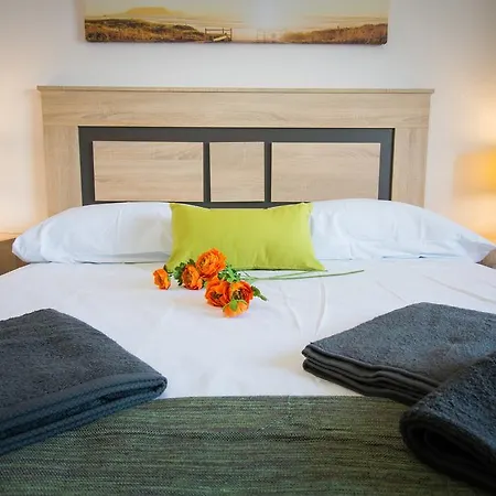 Holidays2torremolinos De 3 Con Terraza Y Piscina Comunitaria Apartamento Torremolinos