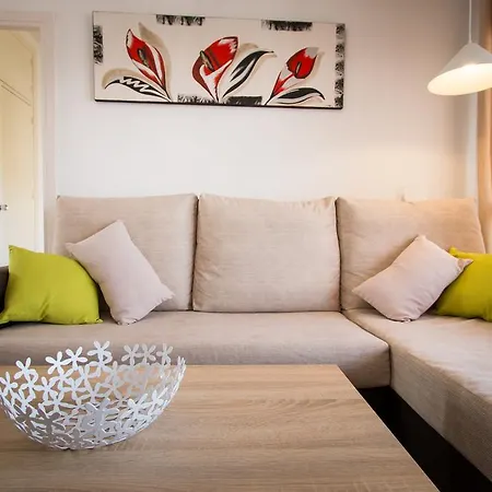 Apartamento Holidays2torremolinos De 3 Con Terraza Y Piscina Comunitaria Torremolinos