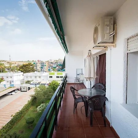 Apartment Holidays2torremolinos De 3 Con Terraza Y Piscina Comunitaria *