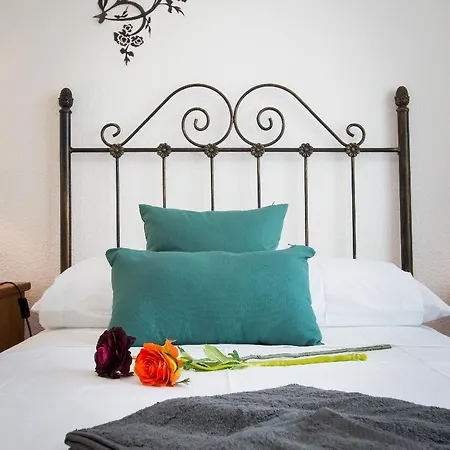 Apartment Holidays2torremolinos De 3 Con Terraza Y Piscina Comunitaria *